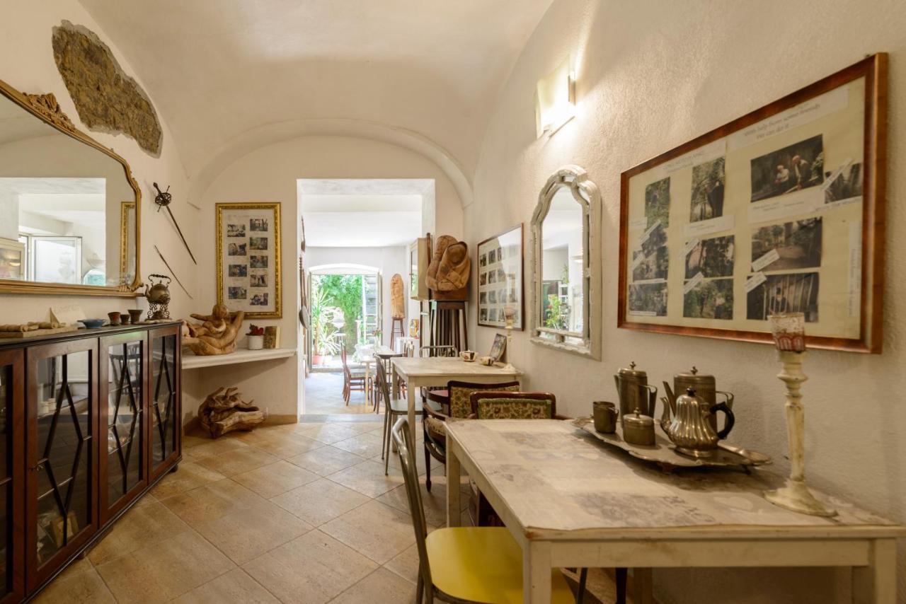Giardino Segreto Bed & Breakfast เนเปิลส์ ภายนอก รูปภาพ